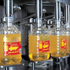 四頭定量全自動(dòng)食用油灌裝機(jī)細(xì)節(jié)描述